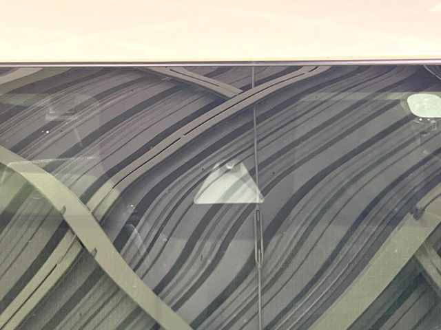 �y�C���e���W�F���g�G�}�[�W�F���V�[�u���[�L�z�t�����g�J�����őO���̎ԗ�����s�҂����m�B�Փ˂������Ȏ��͏Փ˔�Q�y���u���[�L���쓮�A�Փˉ�����T�|�[�g�B�����S�Ƀh���C�u�����y���݂��������܂��B