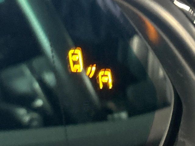 �y�u���C���h�X�|�b�g���j�^�[�z���s���A�h�A�~���[�̎��p�ɂȂ�₷���ӏ��Ɍ㑱�Ԃ��ڋ߂���ƃT�C�h�~���[�̃����Y�Ɍx����\��!�h���C�o�[�ɒ��ӊ��N�����Ă���܂��B