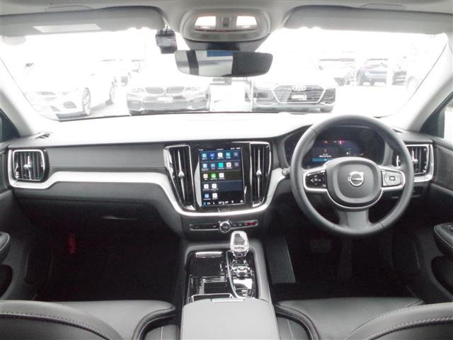 S60リチャージ PHEV T6 AWD アルティメット 4WD