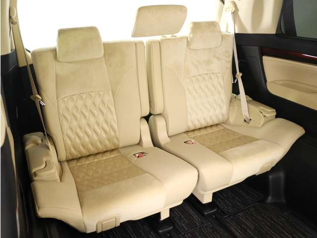 �T�[�h�V�[�g���L�X�Ƃ�����Ԃ����p�ӂ��Ă���܂�!�V�[�g�A�����W�ɂāA���K�X�y�[�X����邱�Ƃ��\�ƂȂ��Ă���܂�!�A�����W�p�^�[�����L�x�ŁA�l�X�ȃV�[���ɂ����p���������܂�!