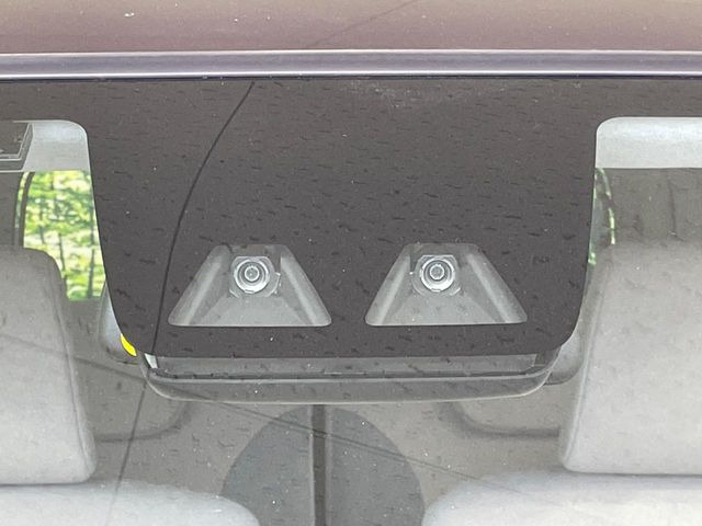 �y�X�}�[�g�A�V�X�g�z���s���ɑO���̎ԗ�����F�����A�Փ˂������Ȏ��͌x��ƃu���[�L�ŏՓˉ���Ɣ�Q�y�����A�V�X�g�B�����S�Ƀh���C�u�����y���݂��������܂��B