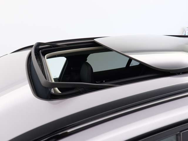 V60ウルトラ T6  AWD プラグインハイブリッド 4WD