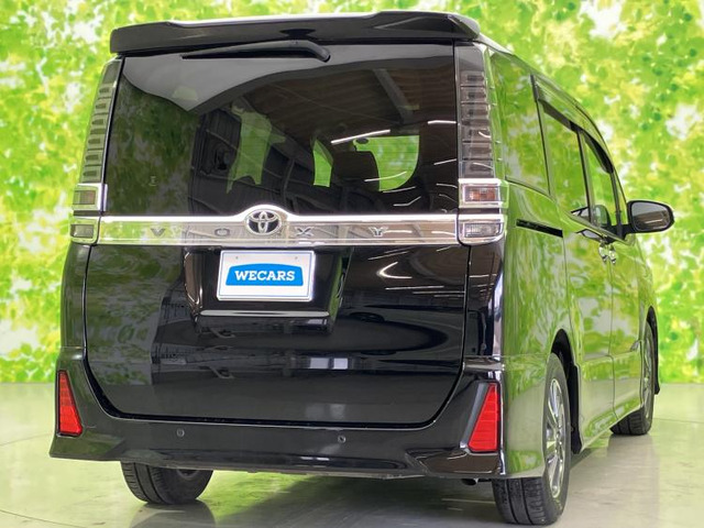 ヴォクシー2.0 ZS 煌III