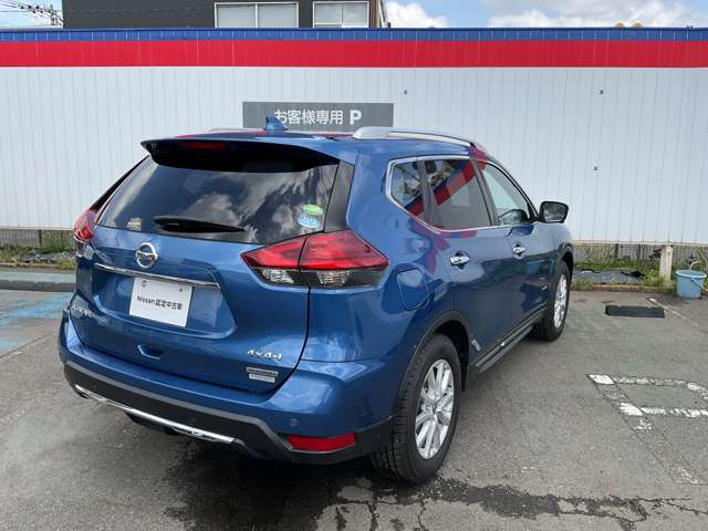 エクストレイル2.0 20Xi ハイブリッド レザーエディション 4WD