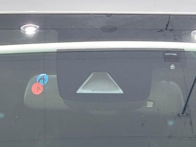 �y�v���N���b�V���Z�[�t�e�B�z�O���̎ԗ��������m���A�Փ˂������Ȏ��͌x��Œ��ӂ𑣂��A�u���[�L�𓥂ޗ͂��T�|�[�g�B�u���[�L�𓥂߂Ȃ������ꍇ�͏Փ˔�Q�y���u���[�L���쓮�A�Փˉ�����T�|�[�g���܂��B