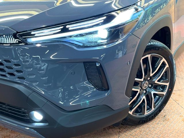 �yLED�w�b�h���C�g�z���V����ԑ��s�����ǍD�Ȏ��E���m�ۂ����S���ĉ^�]�ł��鍂�P�xLED�w�b�h���C�g�𑕔�!�_�����x�������A����d�͂��}�����Ă��܂��B