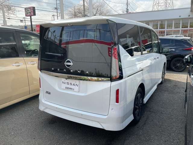 セレナ2.0 ハイウェイスターV