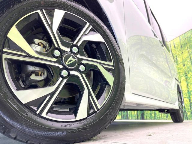 �y����14�C���`�A���~�z�C�[���z�O�ςɃ}�b�`���������A���~�z�C�[���𑕒����Ă���܂��B�e��ЊO�A���~�z�C�[����A�X�^�b�h���X�^�C�����戵�����Ă���܂��B���񂲑��k����������