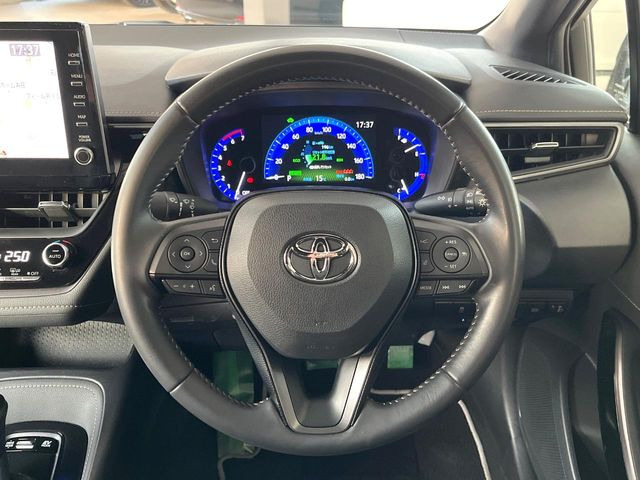 �y�����v�����X�e�A�����O�z�㎿�Ȋv���g�p���邱�ƂŁA��ɂ����������݂ƂĂ��^�]���₷���n���h���ł���