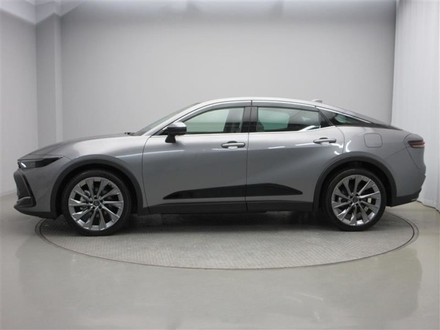 クラウンクロスオーバー2.5 G アドバンスト レザー パッケージ E-Four 4WD