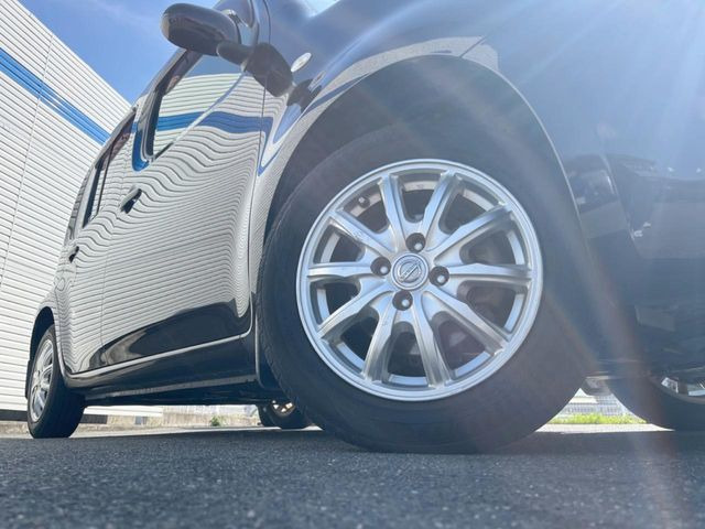 �y�����I�v�V�����A���~�z�C�[���z�����I�v�V�����z�C�[���𑕒��B���s���\�̌���ɉ����A�O�ς����X�^�C���b�V���ɂȂ��Ă��܂��B