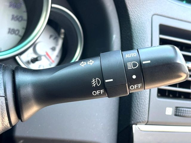 �y�I�[�g���C�g�z����̖��邳�ɉ����Ď����Ńw�b�h���C�g�̓_���E�������ł���@�\�ł�!���C�g�̕t���Y��E�����Y��Ȃǂ������Ȃ�A�J�̓���[���̑��s�����S!�g���l���ʉߎ����֗��ł��ˁ�