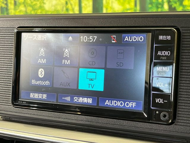 �y�����i�r�z�l�C�̏����i�r�𑕔����Ă���܂��B�i�r�̎g���₷���͂������A�I�[�f�B�I�@�\���[��!�L�����v�◷�s�͂������A�ʋ΂┃�����ȂǕ��i�̃h���C�u���y�����Ȃ�͂���