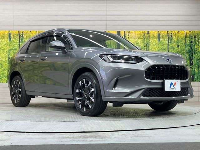 高透明度のガラス皮膜で撥水はもちろん、上質なツヤ・光沢を実現。紫外線や酸性雨から大切な愛車を保護し、色あせ・劣化を防止。「弾スプラッシュコート」、「弾プリミッサコート」からお選びいただけます。