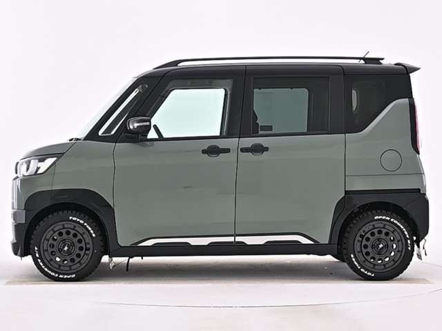 デリカミニT プレミアム 4WD