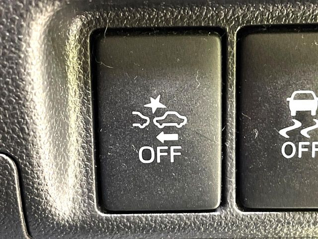 �y�X�}�[�g�A�V�X�g�z���s���ɑO���̎ԗ�����F�����A�Փ˂������Ȏ��͌x��ƃu���[�L�ŏՓˉ���Ɣ�Q�y�����A�V�X�g�B�����S�Ƀh���C�u�����y���݂��������܂��B