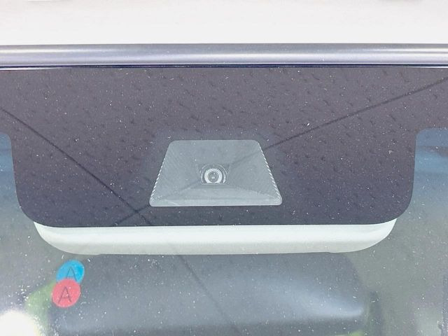 �y�z���_�Z���V���O�z���s���ɑO���̎ԗ�����F�����A�Փ˂������Ȏ��͌x��ƃu���[�L�ŏՓˉ���Ɣ�Q�y�����A�V�X�g�B�����S�Ƀh���C�u�����y���݂��������܂��B