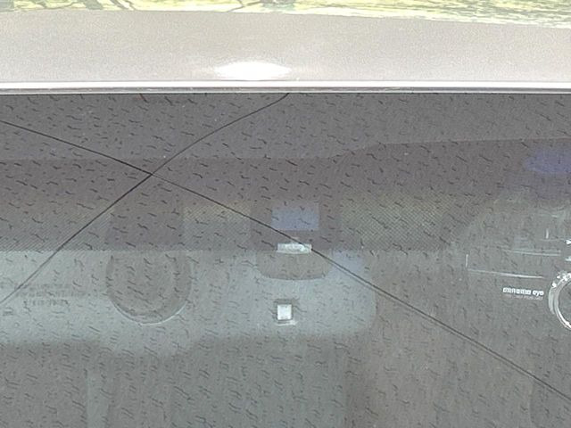 �y�v���N���b�V���Z�[�t�e�B�z�O���̎ԗ��������m���A�Փ˂������Ȏ��͌x��Œ��ӂ𑣂��A�u���[�L�𓥂ޗ͂��T�|�[�g�B�u���[�L�𓥂߂Ȃ������ꍇ�͏Փ˔�Q�y���u���[�L���쓮�A�Փˉ�����T�|�[�g���܂��B