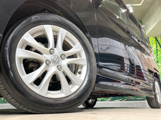 �y����15�C���`�A���~�z�C�[���z�O�ςɃ}�b�`���������A���~�z�C�[���𑕒����Ă���܂��B�e��ЊO�A���~�z�C�[����A�X�^�b�h���X�^�C�����戵�����Ă���܂��B���񂲑��k����������