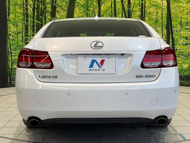 安心の最長10年・走行無制限保証(有償)をご用意。保証内容も充実はもちろん、無料点検&オイル交換や、年中無休の全国・24時間ロードサービスも付帯されておりますのでご安心下さい。