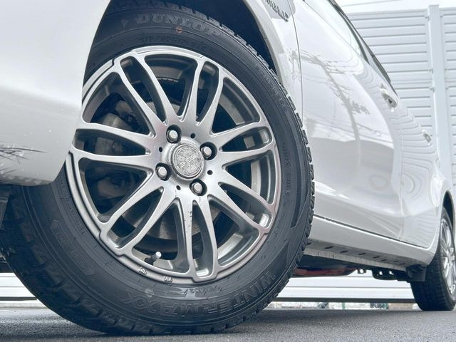 �y15�C���`�A���~�z�C�[���z�O�ςɃ}�b�`�����A���~�z�C�[���𑕒����Ă���܂��B�e��A���~�z�C�[����A�X�^�b�h���X�^�C�����戵�����Ă���܂��B���񂲑��k����������