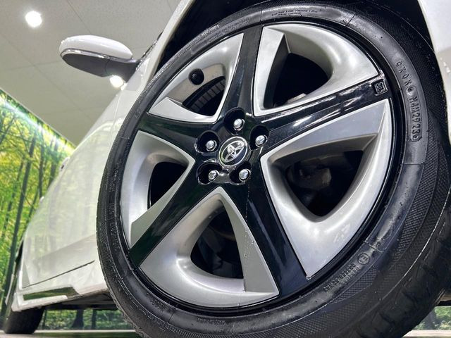 �y����17�C���`�A���~�z�C�[���z�O�ςɃ}�b�`���������A���~�z�C�[���𑕒����Ă���܂��B�e��ЊO�A���~�z�C�[����A�X�^�b�h���X�^�C�����戵�����Ă���܂��B���񂲑��k����������