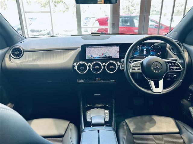 GLAクラスGLA200d 4マチック 4WD