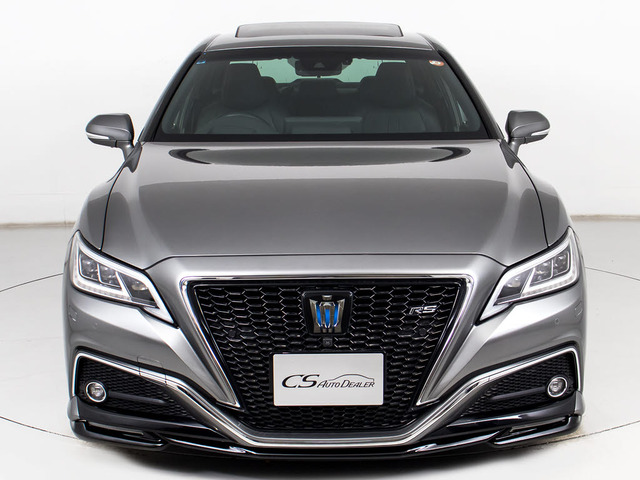 禁煙車です!室内は嫌なニオイも無く、すごく綺麗な状態です!禁煙車・・特にセダンタイプのお車では少ないですよね!!タバコのニオイが苦手なお客様必見です!快適にご乗車頂けます!!