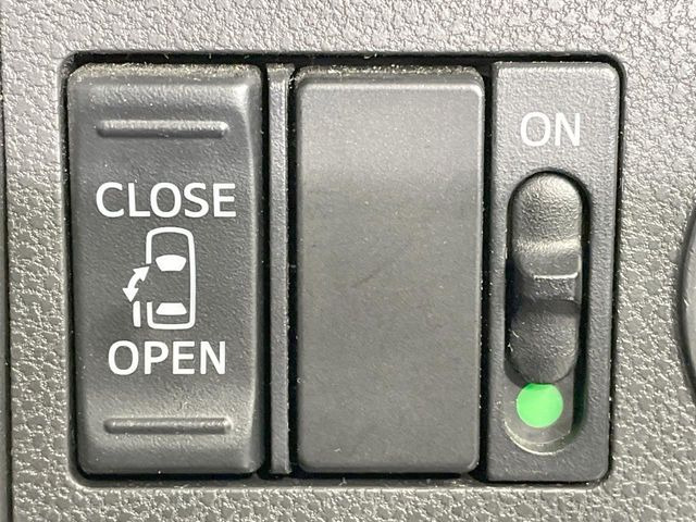 �y�p���[�X���C�h�h�A�z�X�}�[�g�L�[��^�]�Ȃ̃X�C�b�`�ŃX���C�h�h�A�̊J���\���d��������͂����ăh�A���J����K�v�������A���������q�l�ł��A�d���ו��������Ă��鎞�����N�ɊJ���߂ł��܂���