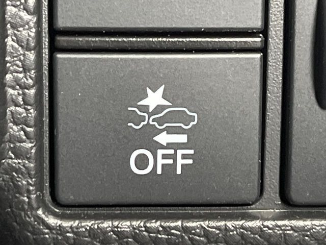 �y�z���_�Z���V���O�z���s���ɑO���̎ԗ�����F�����A�Փ˂������Ȏ��͌x��ƃu���[�L�ŏՓˉ���Ɣ�Q�y�����A�V�X�g�B�����S�Ƀh���C�u�����y���݂��������܂��B