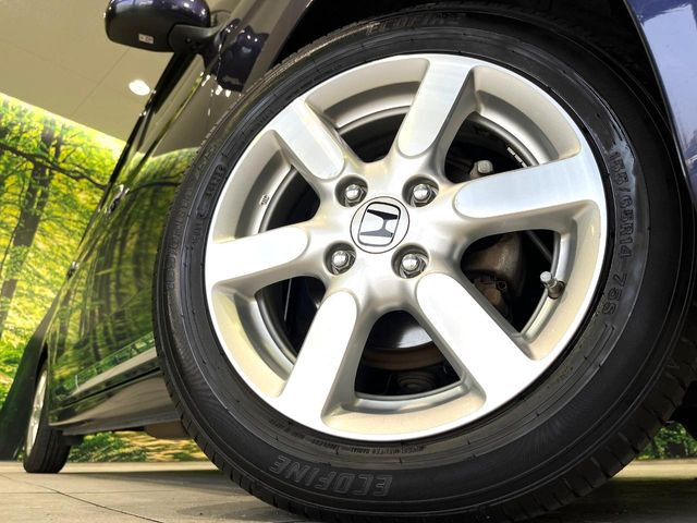 �y����14�C���`�A���~�z�C�[���z�O�ςɃ}�b�`���������A���~�z�C�[���𑕒����Ă���܂��B�e��ЊO�A���~�z�C�[����A�X�^�b�h���X�^�C�����戵�����Ă���܂��B���񂲑��k����������