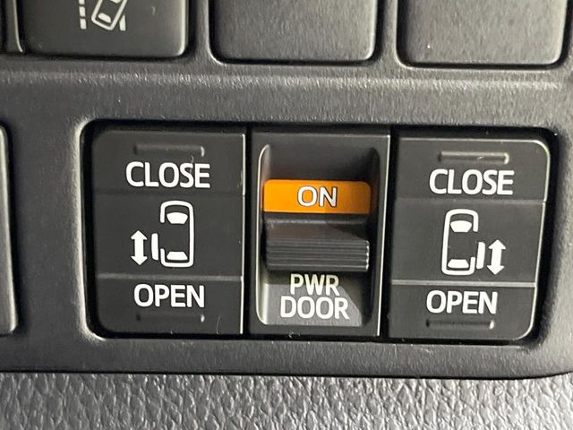 ヴォクシー2.0 ZS 煌III