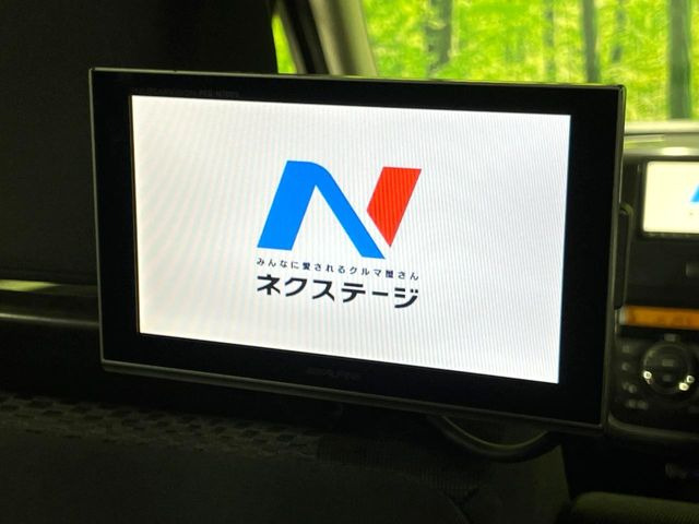 �y�����G���^�[�e�C�������g�V�X�e���z��Ȃɂ�����̕����喞���́A�l�C���[�J�[�I�v�V�����𑕔��B��p�̉����V�X�e���ƁA���ʂ̃��j�^�[�ňړ�����DVD�������y���݂��������܂��B