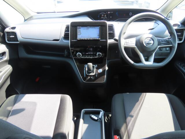 ���O���̐��|�E�K���X�n�{�f�B�R�[�e�B���O��CAR�N���[�j���O���Ǝ҂��{�H�������܂��̂ő�ϐ����B�I���b�N�X�����Ԃł݂͂Ȃ��܂ɉ��K�ȃh���C�u�����񑩁B