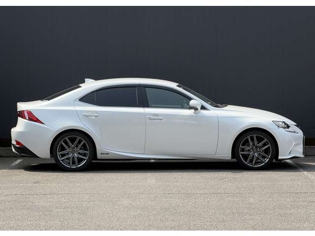 ���ǂ��T�[�r�X�ł��q�l�̃J�[���C�t��S�͂ŃT�|�[�g�����Ē����܂��B���S���ē��X�ɑS�Ă��C�����������c