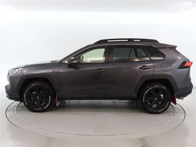 RAV42.0 アドベンチャー オフロードパッケージ 4WD