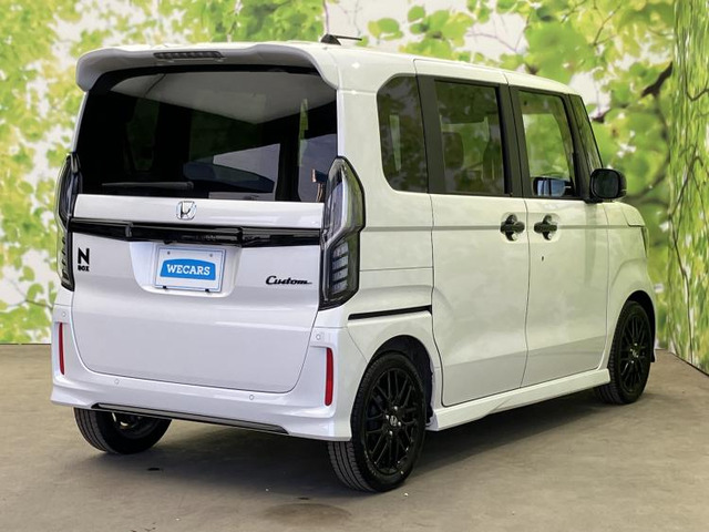 N-BOXカスタムL ターボ スタイルプラス ブラック