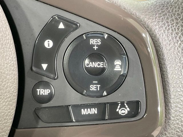 �y�A�_�v�e�B�u�N���[�Y�R���g���[���z�������H�ł̒��������s���y��!!�����ő��x��ۂN���[�Y�R���g���[�����A�Փˌy���V�X�e���ƘA�g���A�O���̎ԗ������m���ĎԊԂ�ۂ悤�ɑ��x���߂��Ă���܂�!!