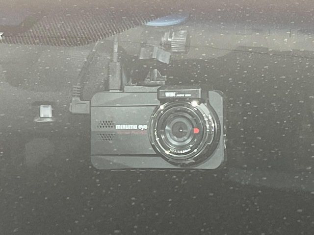 �y�h���C�u���R�[�_�[�z���S�E���S�ȃJ�[���C�t�ɕK�{�̃h���C�u���R�[�_�[�𑕔�!���s���͂������A������^�]�⎖�̂ɑ��������ۂ̏󋵂��f���ŋL�^���A����̃��X�N�ɔ����܂��B