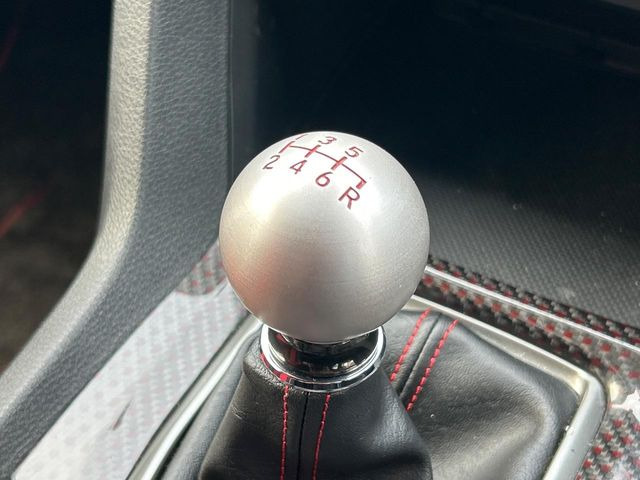 【フロア6速MT】走りの6速MT!!スポーティーな走行をお楽しみいただけます♪