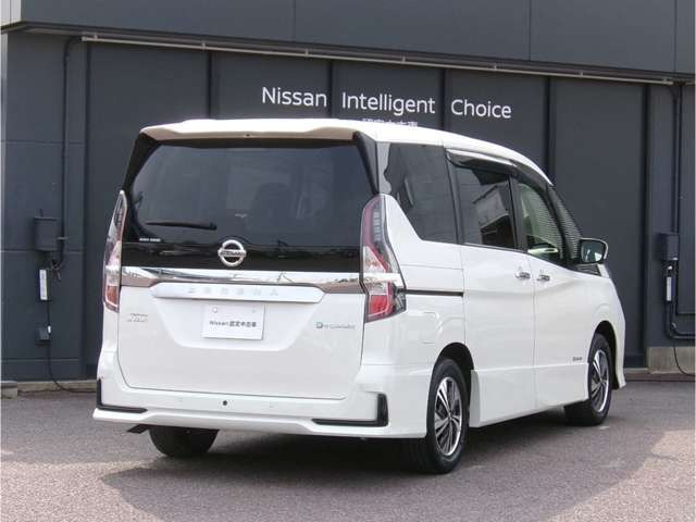 セレナ1.2 e-POWER ハイウェイスターV