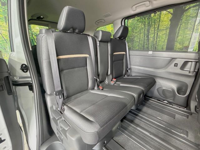 ���i���ȃI���W�i���t���A�}�b�g���I�v�V�����ɂĂ��p�ӂ��Ă���܂��B���D���ȃf�U�C����J���[�����Ԃɍ��킹�đI��ł����������Ƃ��ł��܂���