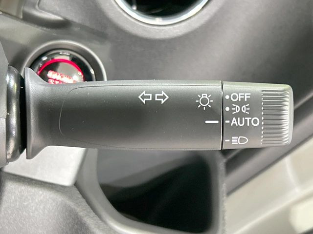 �y�I�[�g���C�g�z����̖��邳�ɉ����Ď����Ńw�b�h���C�g�̓_���E�������ł���@�\�ł�!���C�g�̕t���Y��E�����Y��Ȃǂ������Ȃ�A�J�̓���[���̑��s�����S!�g���l���ʉߎ����֗��ł��ˁ�