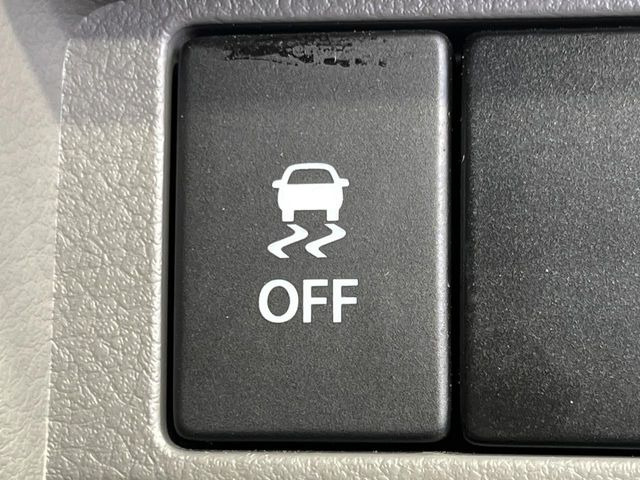 �y������h�~���u�z�ԗ��̉���������m����ƁA�����I�Ɏԗ��̐i�s������ۂ悤�Ɏԗ��𐧌䂵�܂��B�J�̓��ȂǊ���₷���H�ʏ󋵂ł����S�ȉ^�]���\�ł��B