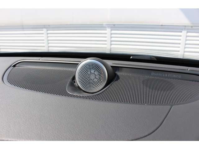 V60ウルトラ T6  AWD プラグインハイブリッド 4WD