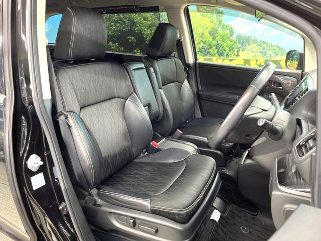 �^�]�Ȃ܂��ɂ͏\���ȃX�y�[�X������A�啿�ȕ��ł��������^�]���Ă�����������ł��B