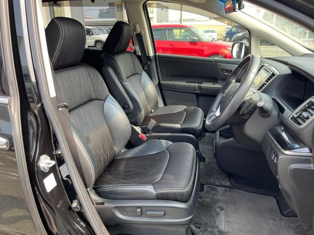 �y���烌�U�[�V�[�g�z����̂ӂ���肪�e�ՂŃ����e�i���X�����ȒP�ȁA�@�\���ɗD��鍇����v���̗p�����㎿�ȃV�[�g�ł��B����S�n���悭�A���������ӂ��S�n�ǂ��ԓ���Ԃ����o���Ă���܂��B