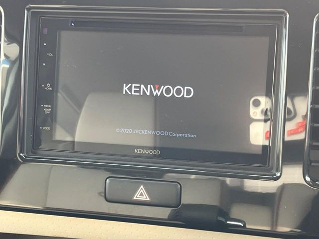 【ディスプレイオーディオ】視認性が高いディスプレイオーディオを装備♪操作性も良好で直感的なソース選択が可能です。