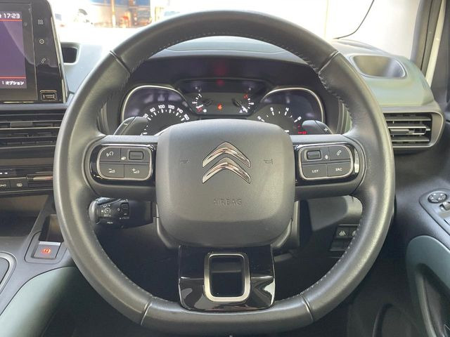 ���n���h�����̃X�������Ȃ��A���ꂢ�ȏ�Ԃ��ێ����Ă���܂��B�e�X�C�b�`���̓�����m�F�ς݂ł��B������16�C���`�A���~�z�C�[��:�A���ԂȂ�ł͂̑�z����������x����z�C�[���Ƒ����ł�!���{�Ԃ̑���Ɋ�