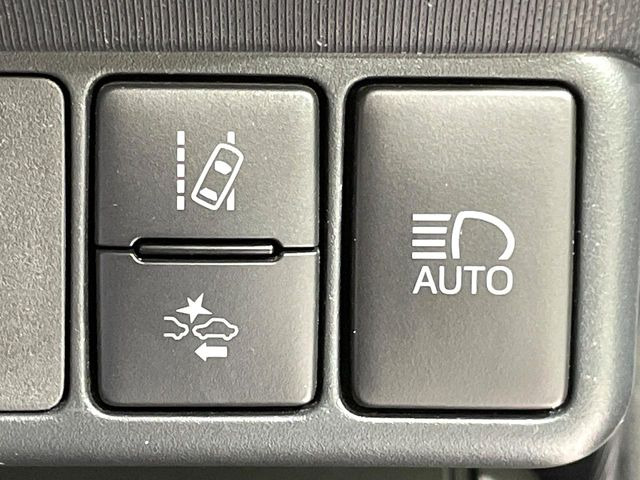 �y�g���^�Z�[�t�e�B�Z���X�z���s���ɑO���̎ԗ�����F�����A�Փ˂������Ȏ��͌x��ƃu���[�L�ŏՓˉ���Ɣ�Q�y�����A�V�X�g�B�����S�Ƀh���C�u�����y���݂��������܂��B